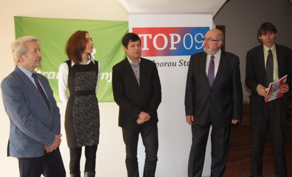 Zelení podepsali memorandum o spolupráci s TOP 09