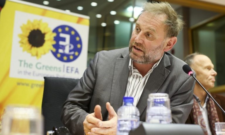 Zelení v europarlamentu prosadili zastavení dotací Babišovi